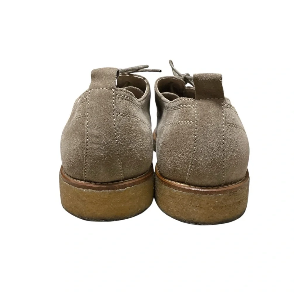 Banana Republic Tan Lace Up Suede Ortholite Derby Shoes in Men’s Size 11.